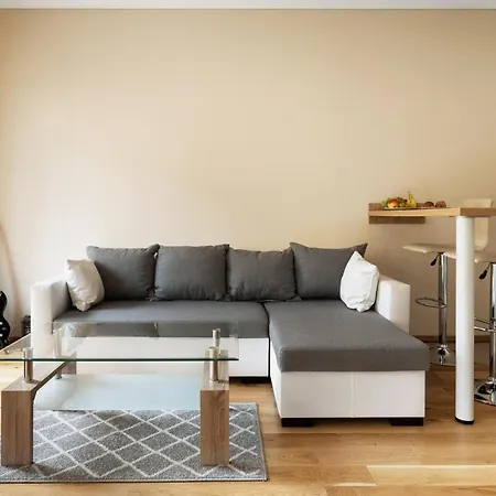Malt House Studio Apartment *